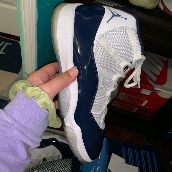 Jordan 11 High “Win like 82” retros - Picture 3 of 8